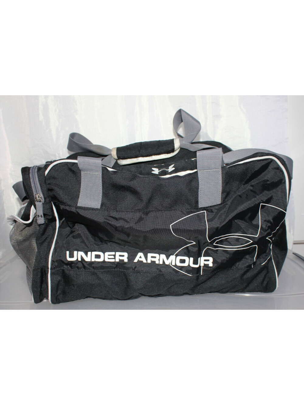 Under Armour Dauntless Black Duffle Bag Gym Bag Travel Sports 19.5”